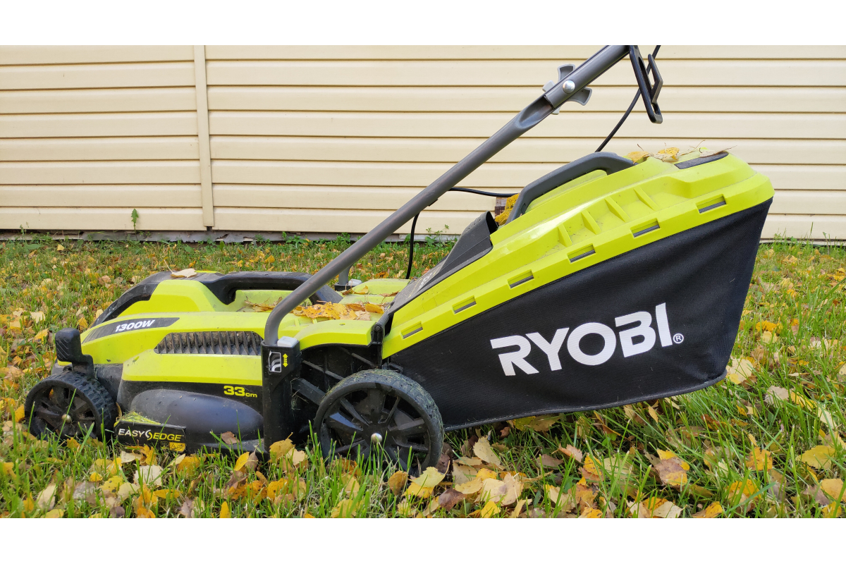 Рейтинг газонокосилок 2023. Газонокосилка Ryobi RLM 13e33s. Ryobi rlm13e33s 5133002343. Ryobi газонокосилка Ryobi rlm13e33s 5133002343. Газонокосилка Ryobi RLM 46173.