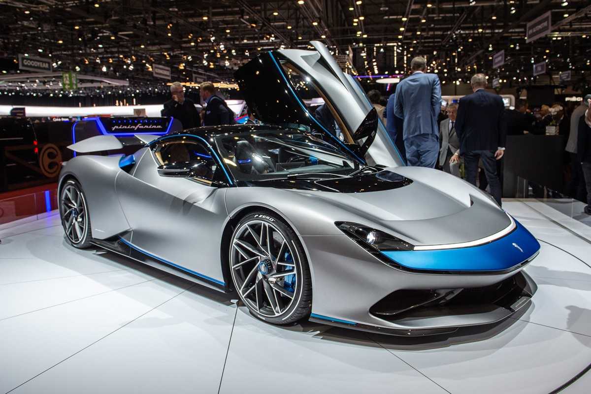 Топ-25 самых быстрых машин в 2022 году (рекорды скорости)
